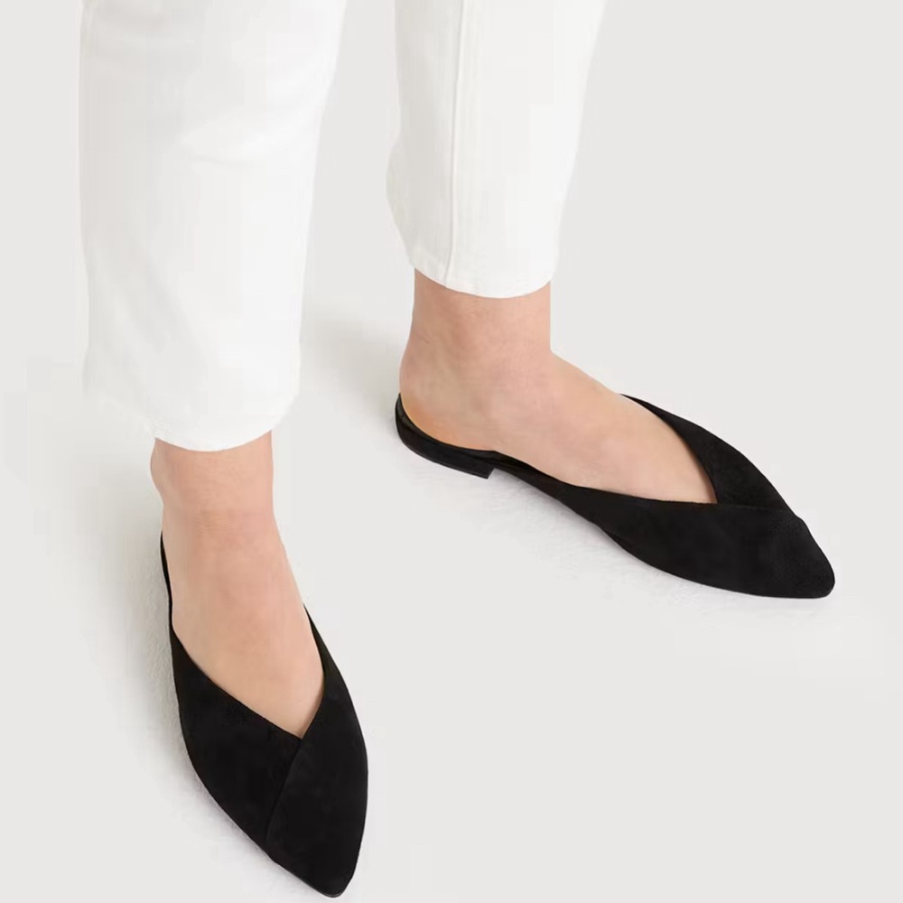 Birdies- the swan mules in black suede